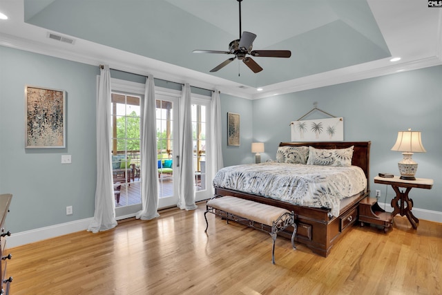bedroom with recessed lighting, access to outside, crown molding, visible vents, and baseboards