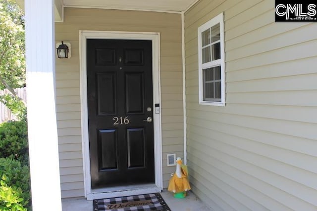 view of property entrance