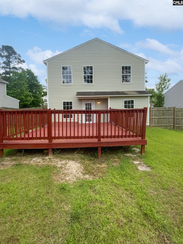 6 Sawdust Ct, Columbia, SC 29209 - back of property with a lawn, a deck, and fence