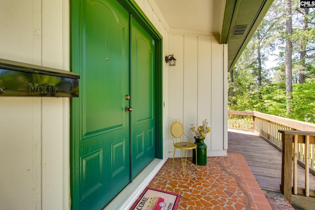 view of property entrance