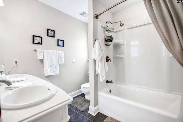full bath featuring visible vents, tile patterned flooring, a sink, baseboards, and toilet