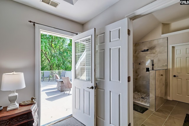 entryway featuring visible vents