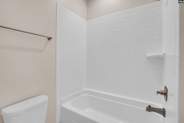 full bath featuring toilet and shower / tub combination