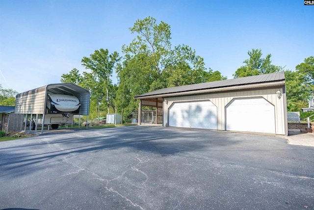 view of detached garage