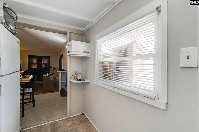 2700 Magnolia St, Columbia, SC 29204 - corridor featuring lofted ceiling