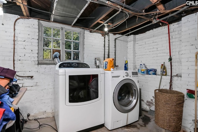 307 Waccamaw Ave, Columbia, SC 29205 - washroom featuring washing machine and clothes dryer
