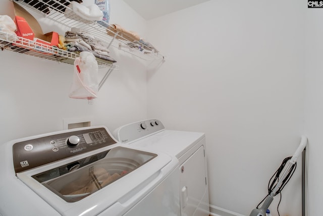 393 Vermillion Dr, Columbia, SC 29209 - laundry area with washing machine and clothes dryer