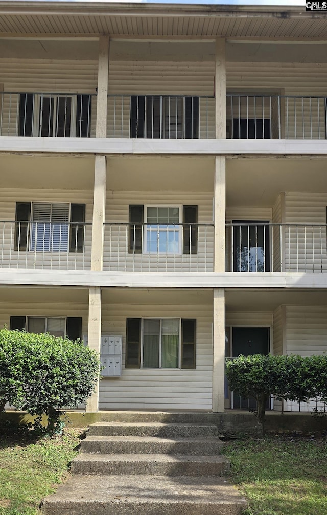 view of building exterior