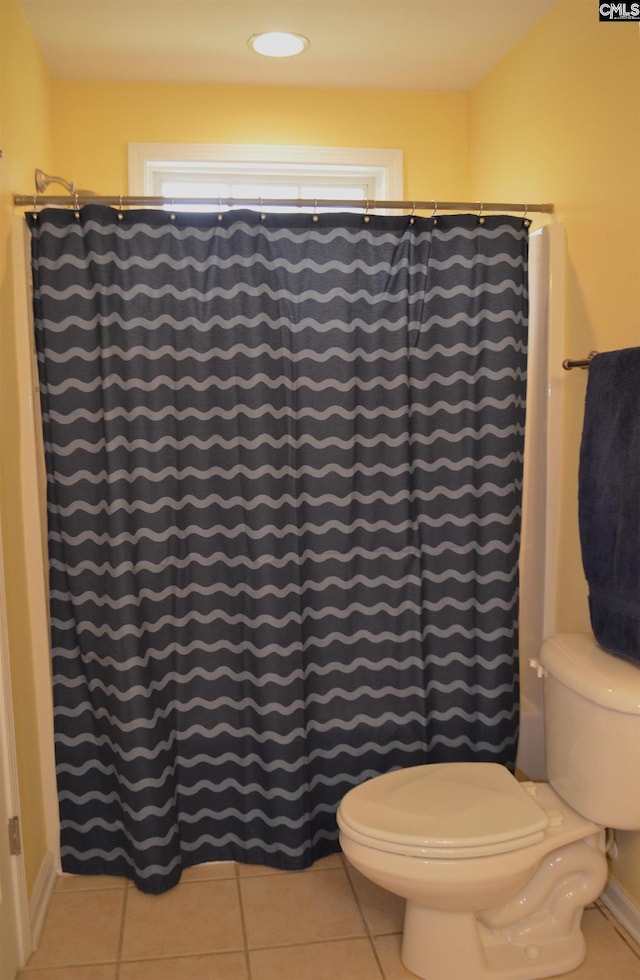 5102 Circle Dr, Columbia, SC 29206 - bathroom with tile patterned flooring, toilet, recessed lighting, and curtained shower