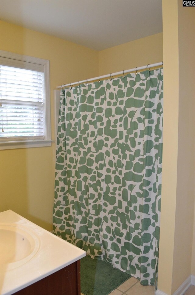 5102 Circle Dr, Columbia, SC 29206 - bathroom with vanity and a shower with curtain