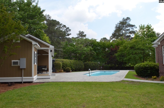 5102 Circle Dr, Columbia, SC 29206 - swimming pool with a yard and a patio area