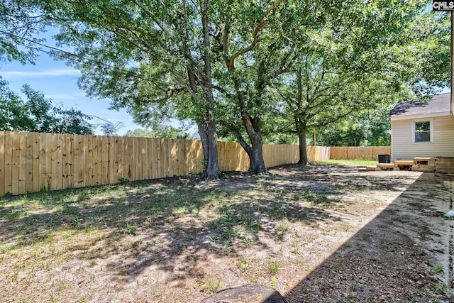 view of fenced backyard