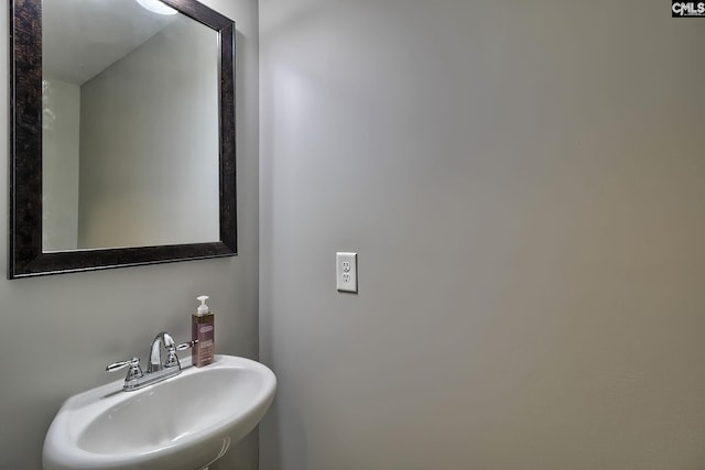 171 Turnfield Dr, West Columbia, SC 29170 - bathroom with a sink
