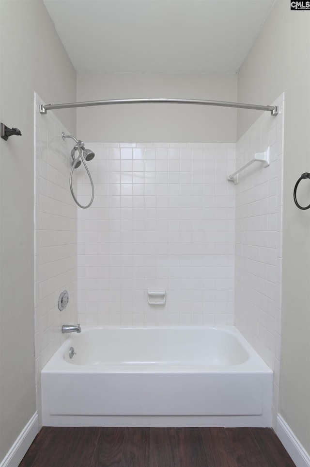 112 Gateway Ln, Columbia, SC 29210 - full bath with wood finished floors, baseboards, and  shower combination