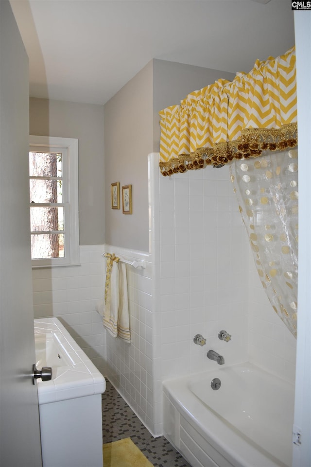 813 Greenlawn Dr, Columbia, SC 29209 - bathroom featuring tile walls and wainscoting