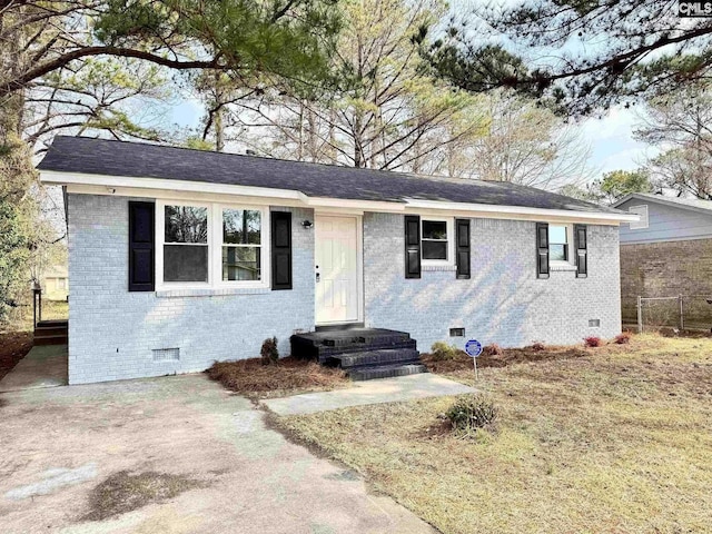 4520 Bluff Rd, Columbia, SC 29209 - single story home with crawl space, brick siding, and fence