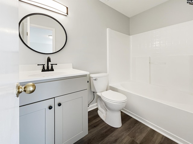 8 Brushwood Ct, Columbia, SC 29229 - full bathroom featuring wood finished floors, baseboards, toilet, vanity, and  shower combination