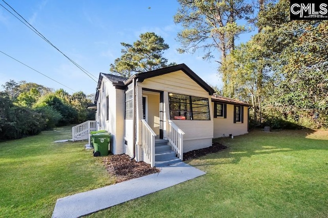 1527 Burnside Ave, Columbia, SC 29209 - bungalow-style home with a front yard