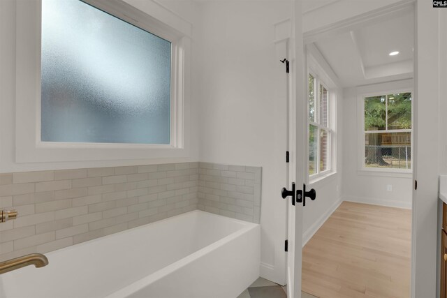 1020 W Confederate Ave, Columbia, SC 29201 - full bathroom featuring baseboards, a garden tub, wood finished floors, and recessed lighting