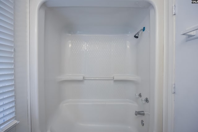 969 Boulevard Rd, Sumter, SC 29153 - full bath featuring tub / shower combination