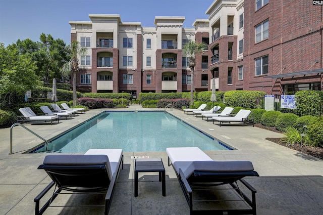 1320 Pulaski St Unit B207, Columbia, SC 29201 - community pool with a patio