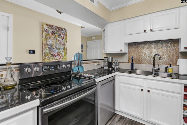 301 Harbor Heights Dr Unit 5D, Lexington, SC 29072 - kitchen featuring electric stove, ornamental molding, a sink, white cabinets, and tasteful backsplash