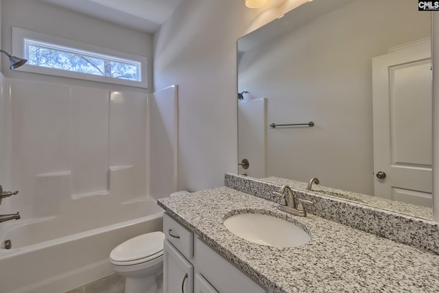 550 Edenwood Dr, Sumter, SC 29150 - full bath featuring toilet, vanity, and shower / bath combination