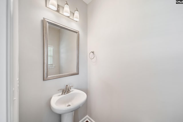 1148 Declaration Dr, Elgin, SC 29045 - bathroom featuring a sink