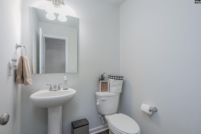 646 Penfolds Way, Blythewood, SC 29016 - half bath featuring toilet and baseboards