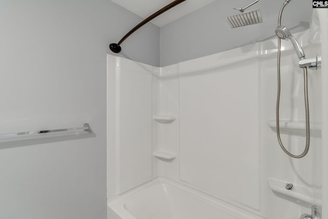 724 Channing Creek Ln, Lexington, SC 29072 - bathroom featuring tub / shower combination