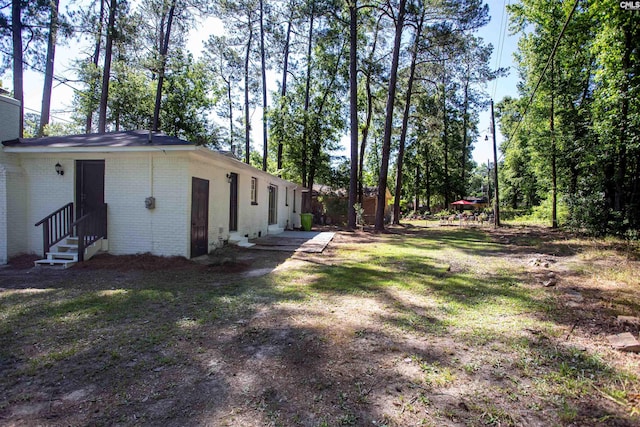 4513 Bonnie Forest Blvd, Columbia, SC 29210 - view of yard featuring entry steps