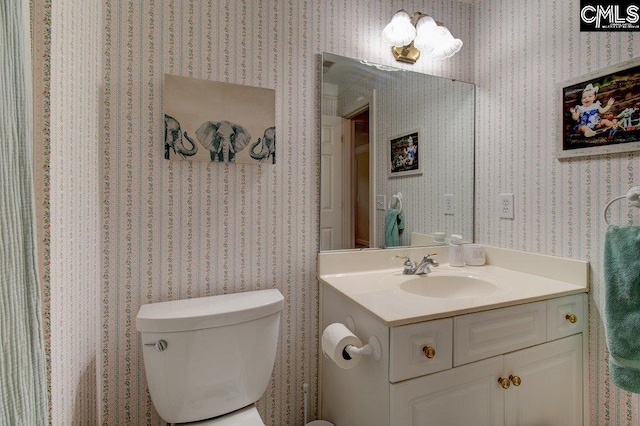 115 Chestnut Woods Ln, Columbia, SC 29212 - half bath with toilet, vanity, and wallpapered walls