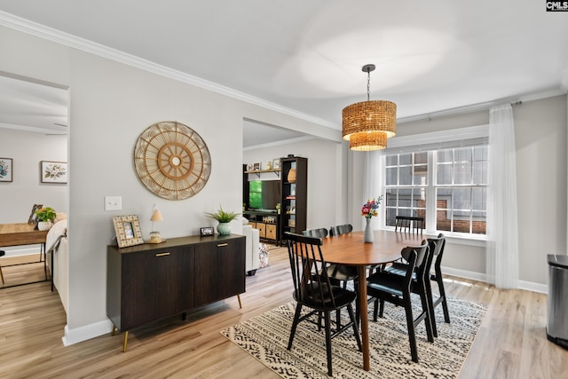 525 Willow Bend Ct, Columbia, SC 29212 - dining area with ornamental molding, light wood finished floors, and baseboards