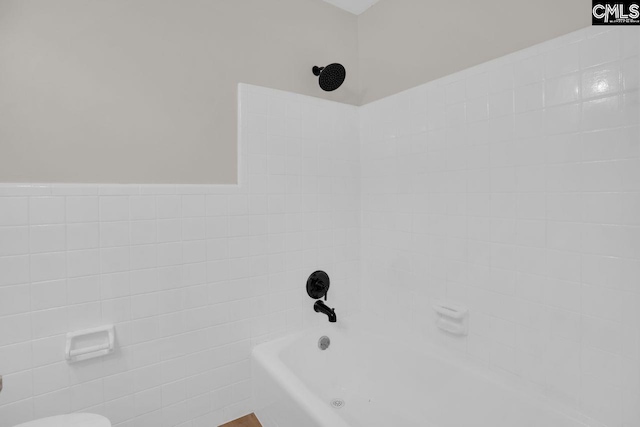 248 Shareditch Rd, Columbia, SC 29210 - bathroom featuring shower / washtub combination, toilet, and tile walls