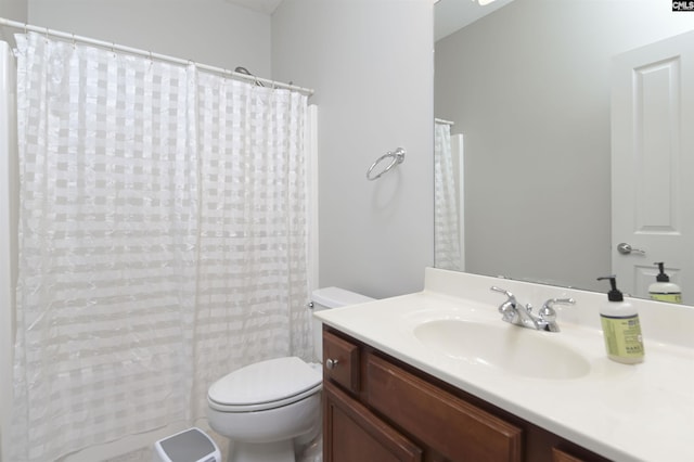 128 Van Der Horst Dr, Columbia, SC 29229 - full bathroom with vanity, toilet, and a shower with curtain