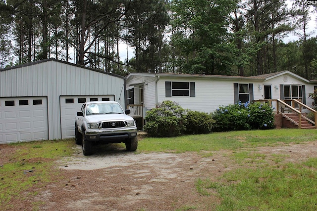 35 Wood Lake Dr, Lugoff, SC 29078 - view of front of property with dirt driveway