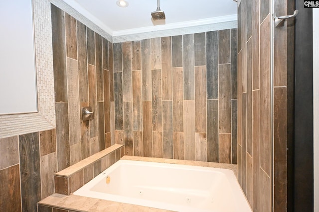 2110 Bouknight St, Newberry, SC 29108 - full bath with ornamental molding