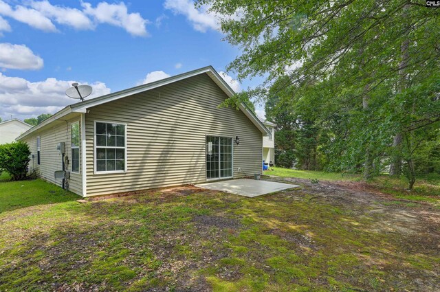 414 Fountain Lk, Columbia, SC 29209 - rear view of house featuring a patio