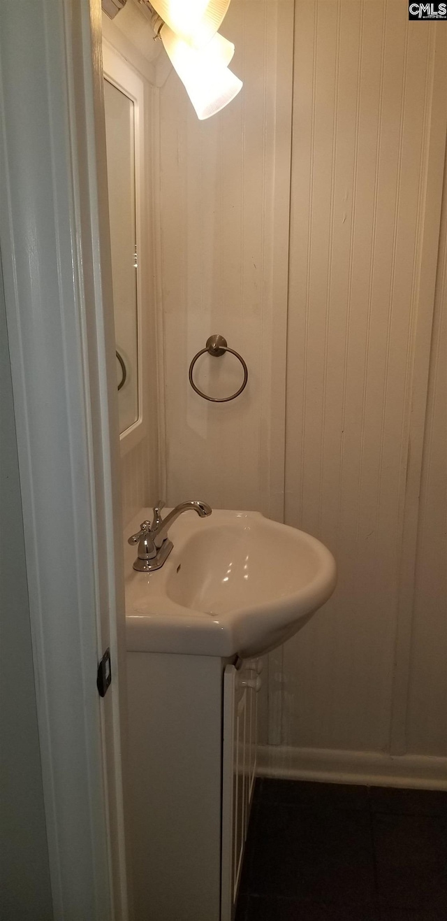 1801 Tall Pines Cir, Columbia, SC 29205 - half bathroom with a sink