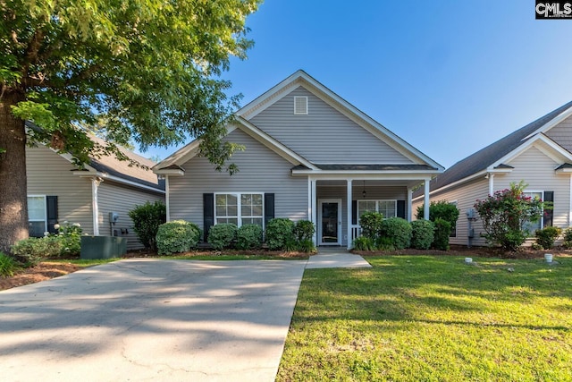 209 Windsor Trace Dr, Columbia, SC 29209 - view of front of property featuring a front lawn and a porch