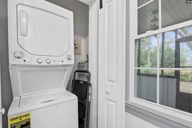 618 Joan St, Columbia, SC 29203 - laundry area featuring stacked washer / dryer