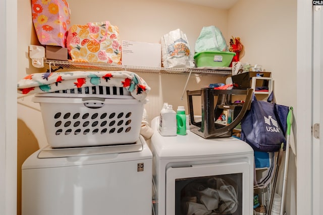 1123 Triple Crown Ct, Elgin, SC 29045 - laundry room with washer and dryer