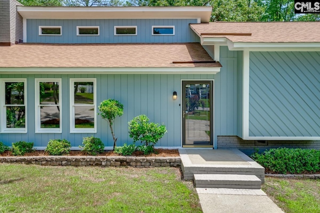 2308 Exton Shore Dr, Columbia, SC 29209 - property entrance with roof with shingles and a lawn