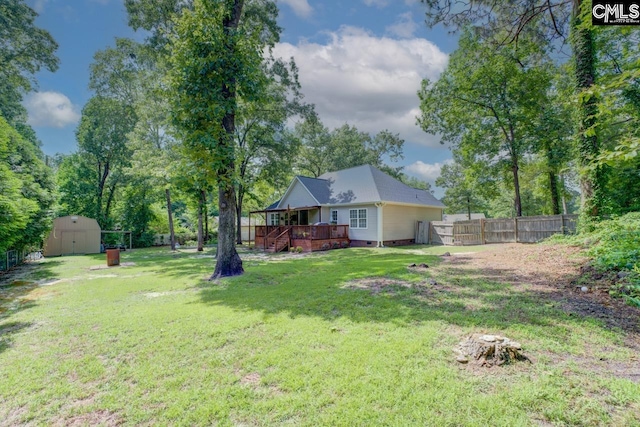 612 Williams Cir, West Columbia, SC 29172 - view of yard with a wooden deck