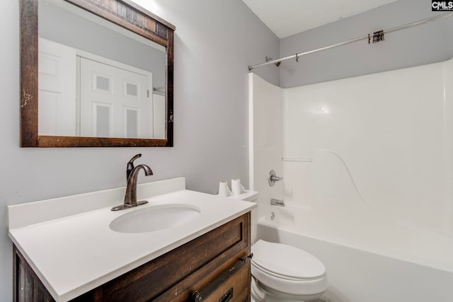 11 Parkhaven Ct, Columbia, SC 29209 - full bath with vanity, toilet, and bathtub / shower combination
