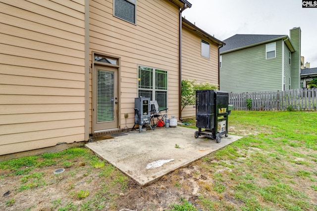 454 Henslowe Ln, West Columbia, SC 29170 - rear view of property with a patio area