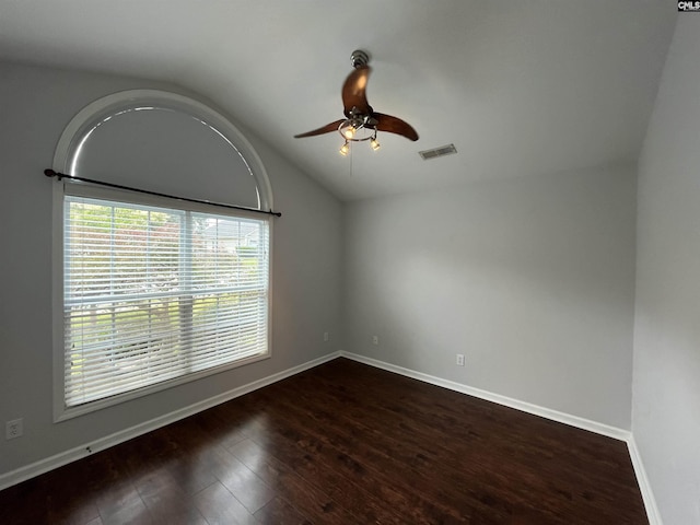 925 Corison Loop, Columbia, SC 29229 - unfurnished room featuring vaulted ceiling, a ceiling fan, wood finished floors, and baseboards