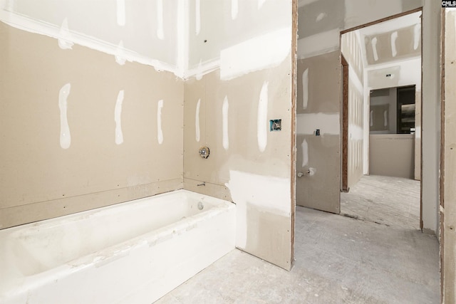 88C Tombfield Rd, Camden, SC 29020 - bathroom with a tub
