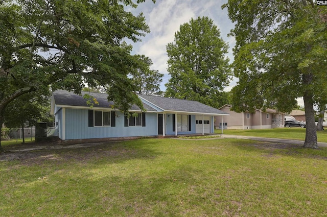 112 S Wrenwood Dr, Lexington, SC 29073 - ranch-style house with asphalt driveway and covered porch