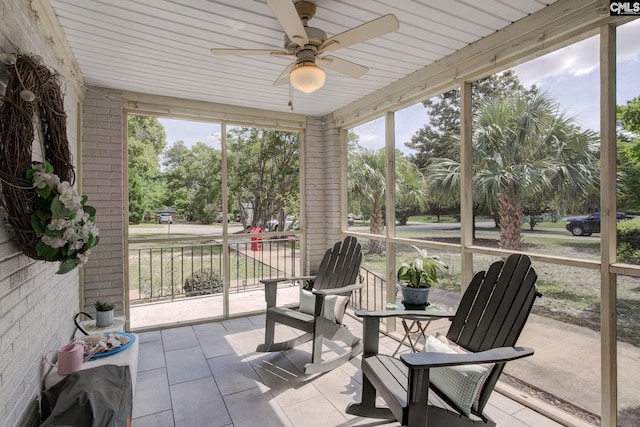 4524 Mosshill Rd, Columbia, SC 29206 - sunroom / solarium featuring a ceiling fan